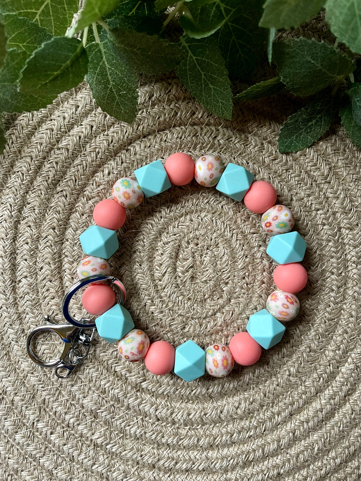Retro Flower Wristlet